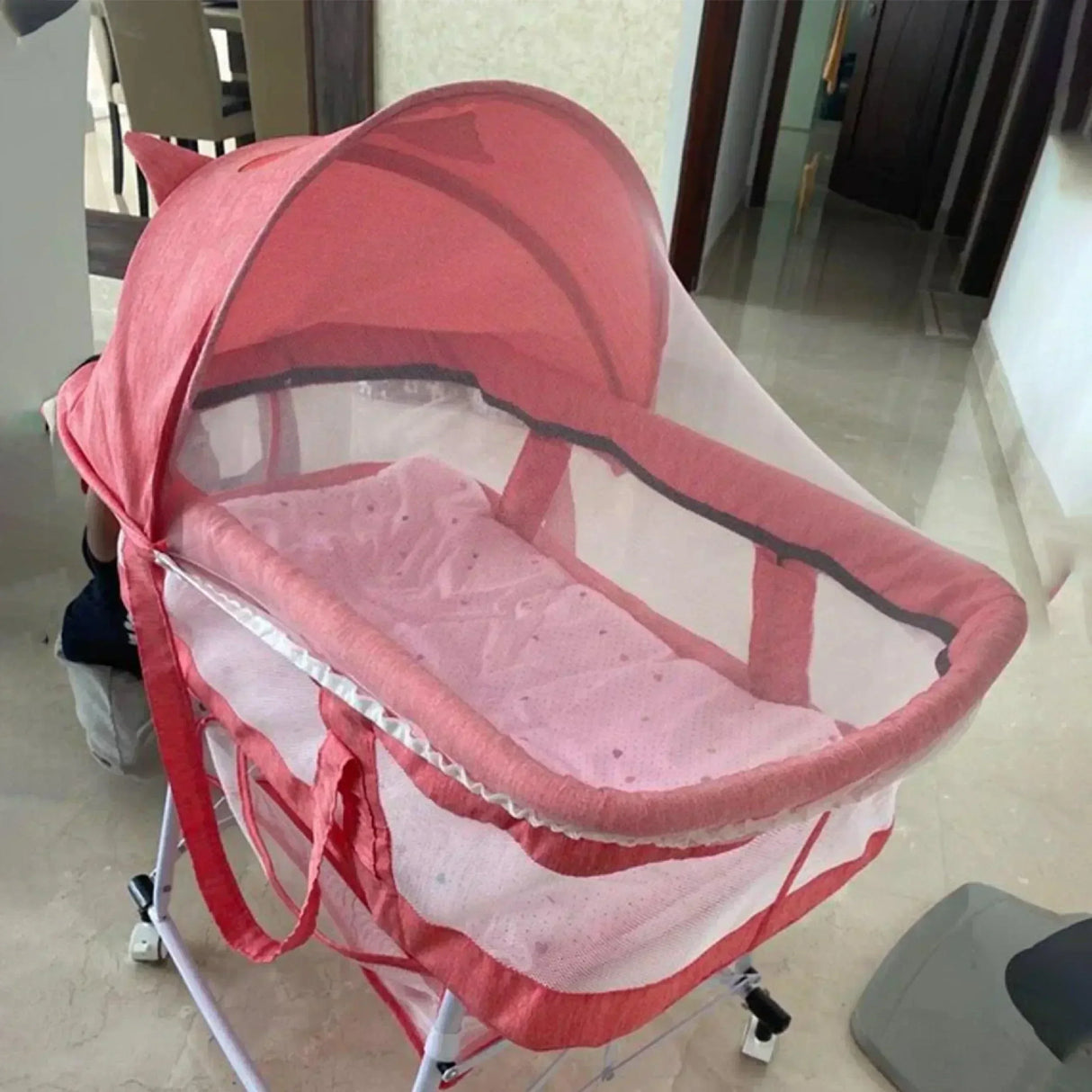 Buy cheap and affordable sofas, chairs, lights, lamps, and home decor items online at factory wholesale prices in Dubai, Sharjah, Abu Dhabi, and across the UAE.