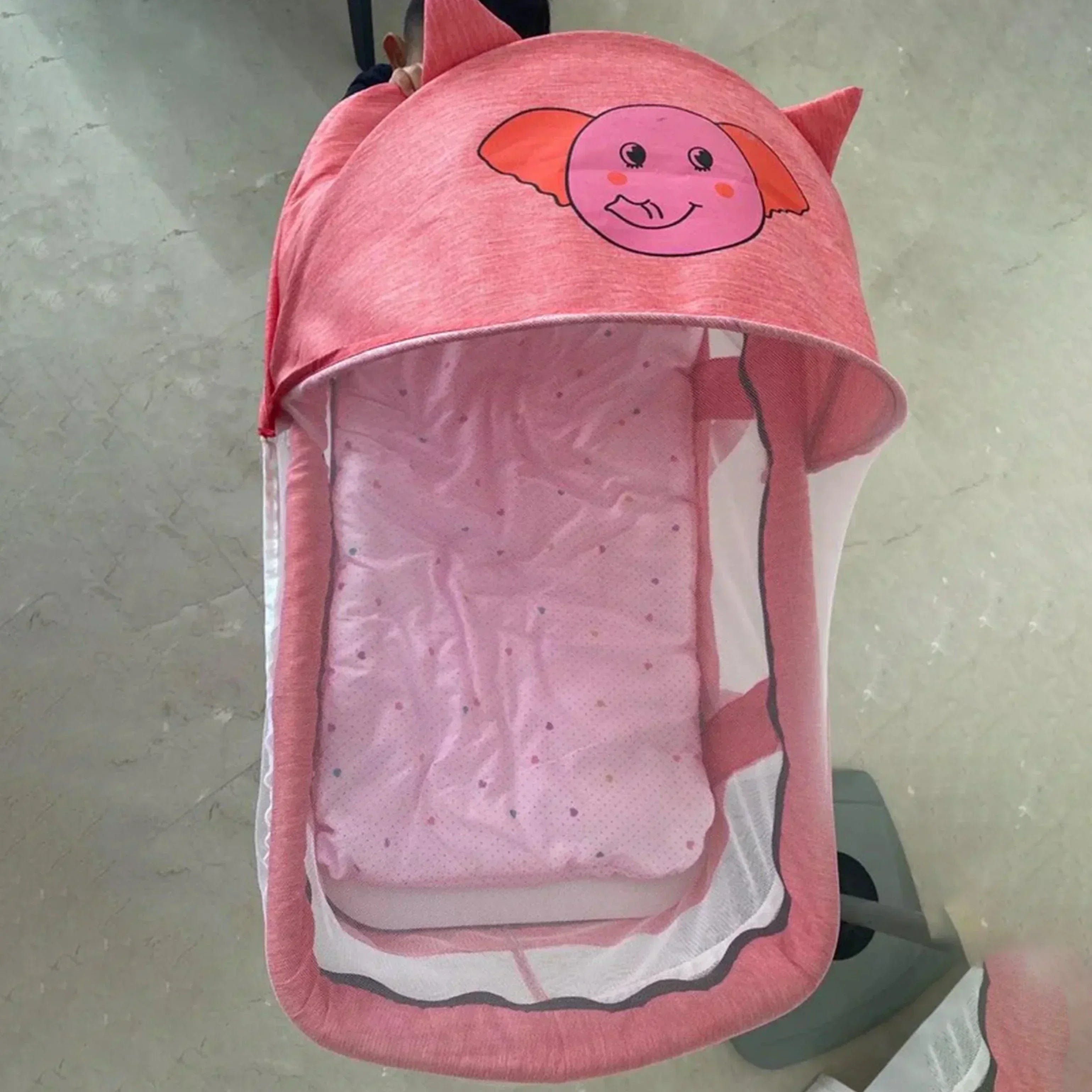 Buy cheap and affordable sofas, chairs, lights, lamps, and home decor items online at factory wholesale prices in Dubai, Sharjah, Abu Dhabi, and across the UAE.