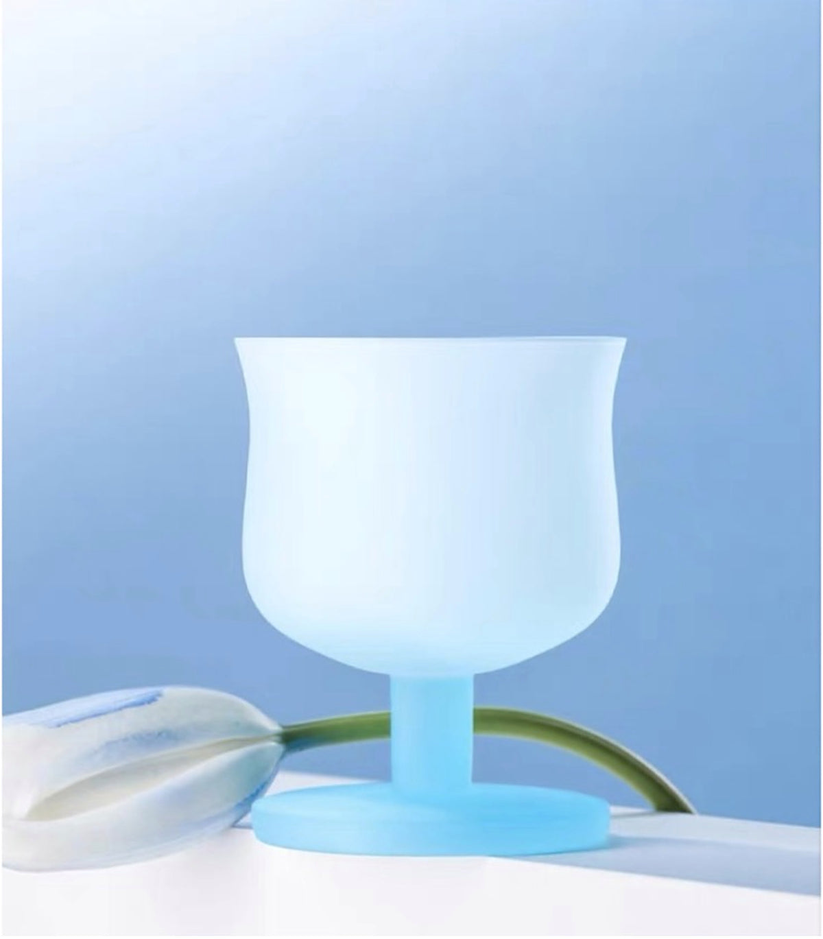 MU16 Candy Series Classic Frosted Glass Goblet – Sea Salt with a tulip