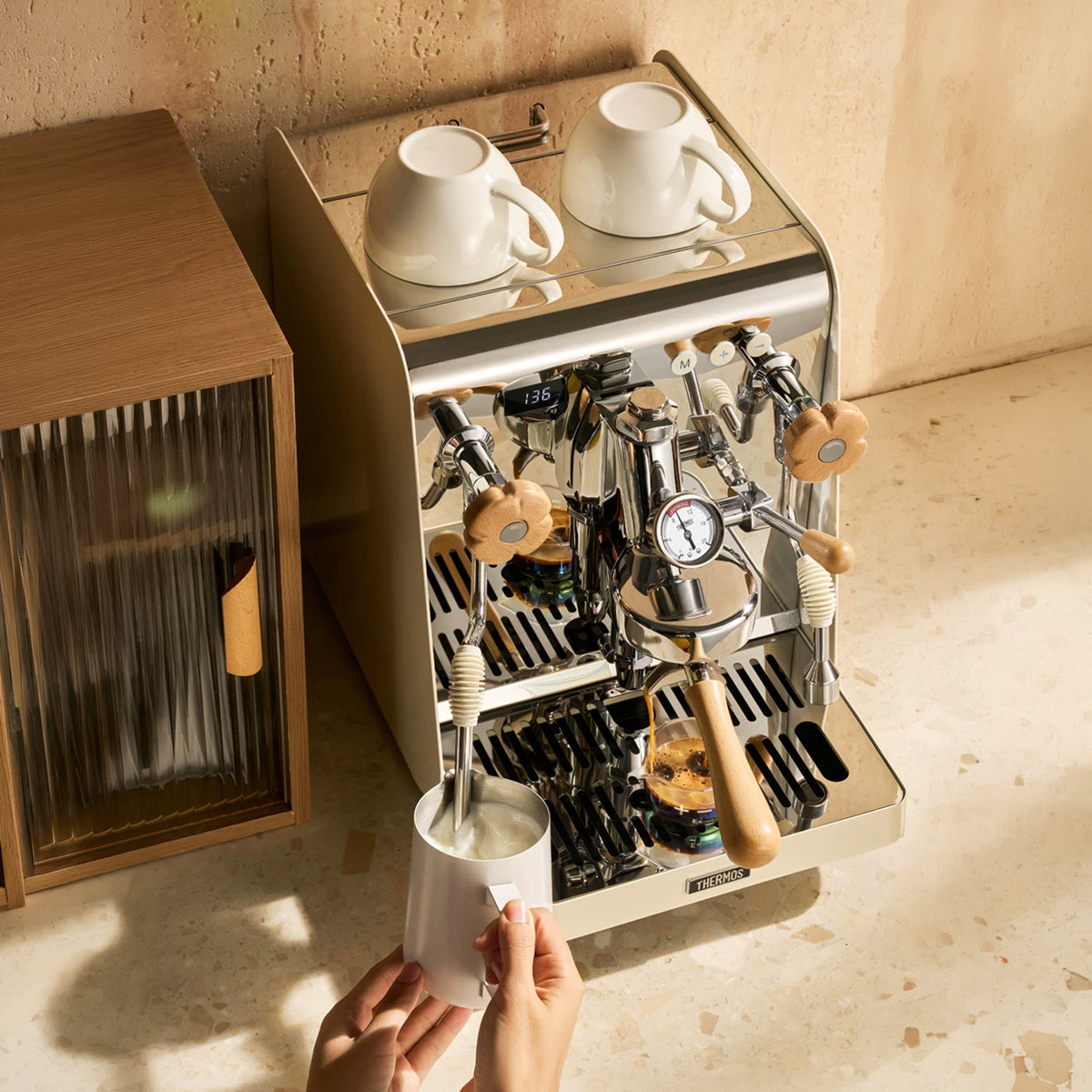 THERMOS EHA-CL8201A E61 Semi-Automatic Espresso Machine