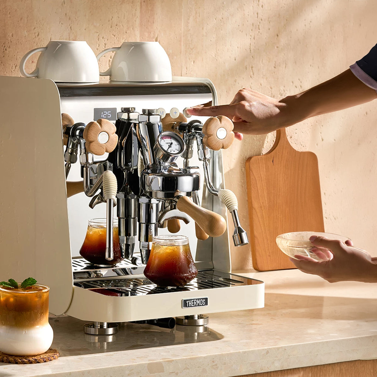 THERMOS EHA-CL8201A E61 Semi-Automatic Espresso Machine