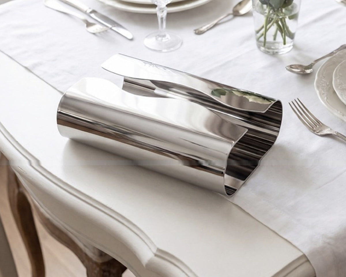 LUXMOOD Flow Stainless Steel Tissue Box – tissue box on white tablecloth with white roses